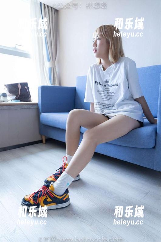 BoBoSocks袜啵啵 - 让人捉摸不透的奶油在线画像，白棉袜花絮版，点我来看看。