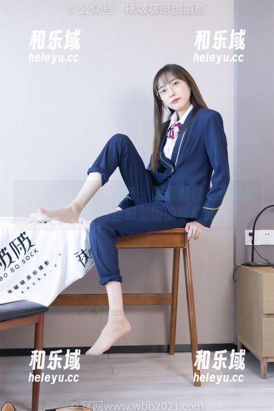 BoBoSocks袜啵啵-焦糖 BoBoSocks袜啵啵 - 跟着焦糖走进美图海洋:薄白丝和加固的奇幻旅程