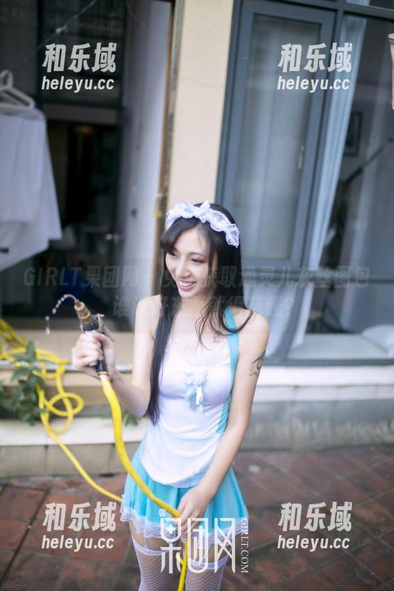 GIRLT果团网 - 免费获取通灵儿灰丝图包，谁说好东西就得花钱？