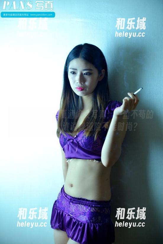 PANS写真-夏涵 PANS写真 - 夏涵修女写真:一丝不苟的神秘美图,谁说修道院不能时尚?
