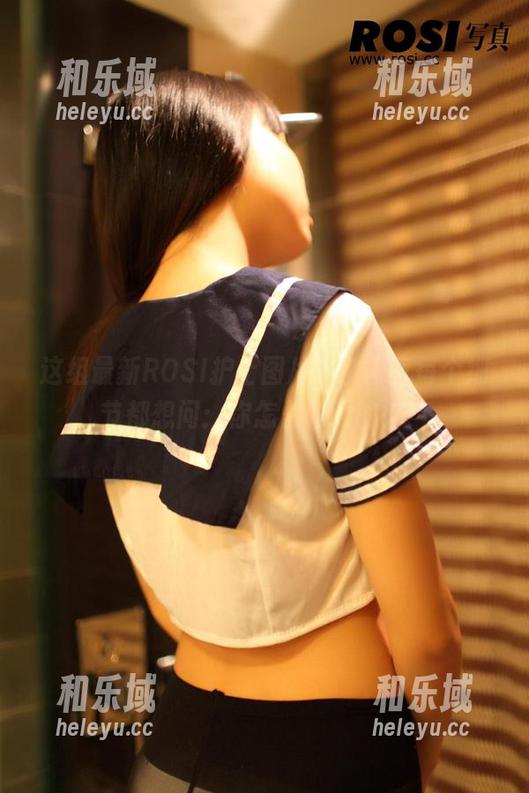 ROSI 这组最新ROSI护士图片里,简直每个细节都想问:你怎么做到的?!