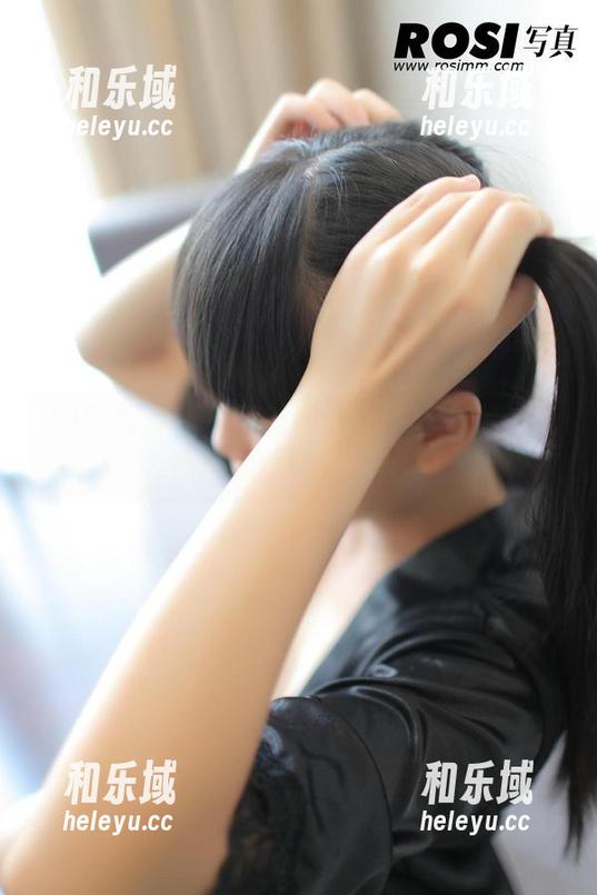 ROSI写真 - 小莉的图库秀：JK作品让人心跳加速的那些瞬间