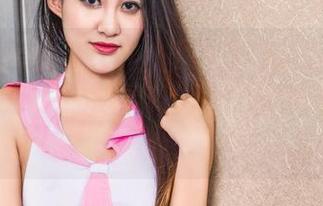 TouTiao头条女神 - 原图曝光：梦心玥在世界杯上不止是看球，还有这波惊艳瞬间！