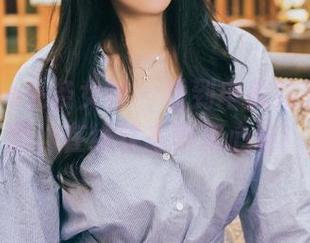 TouTiao头条女神 - 看到申美嫣的女孩原图，在线状态秒变心动！