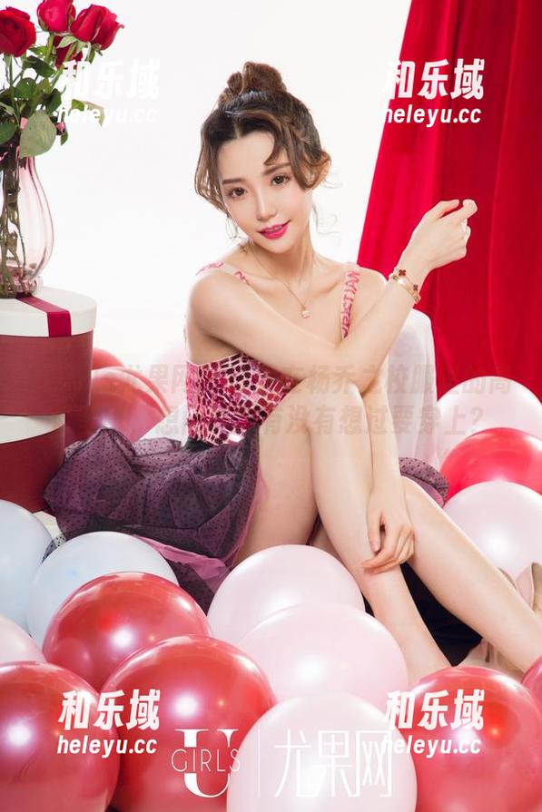 UGirls尤果网 - 迷失在杨乔之校服里的高清壁纸，想问问你有没有想过要穿上？