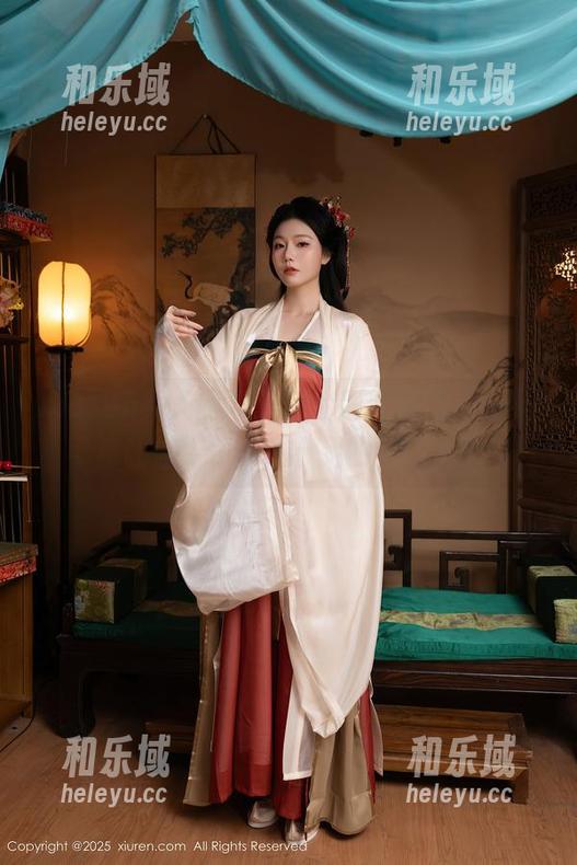 Xiuren秀人网-Niki可雅 Xiuren秀人网 - 豹纹套图大放送,Niki可雅让你变身野性十足的时尚女王!