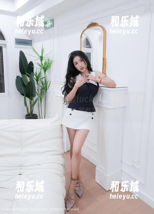 Xiuren秀人网 - 被lucky咏丹的短裙定制，图片中的那些暧昧瞬间