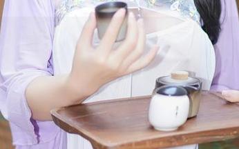 Xiuren秀人网 - “Sibyl的白裙美图：每一帧都像在说，别再自卑了，赶紧拿起你的美！“