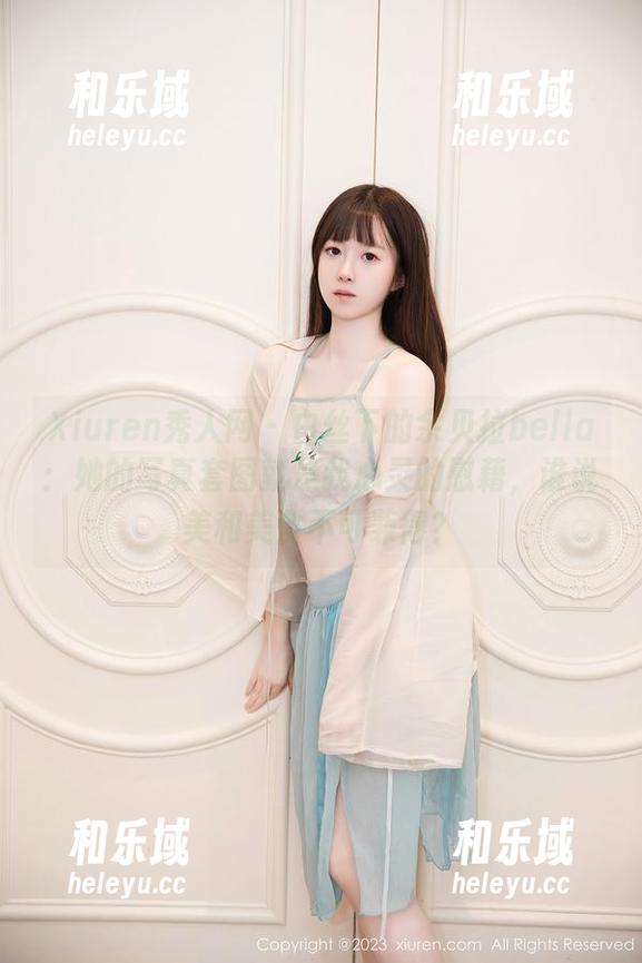 Xiuren秀人网 - 白丝下的余贝拉bella：她的写真套图就是我心灵的慰藉，谁说美和美食不可兼得？