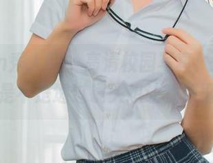 Xiuren秀人网 - 高清校园写真：白芷yy，你是不是透过镜头想让我怀旧啊？