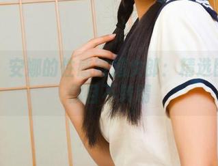 丽柜 - 安娜的性感赛道女郎：精选图片让你目不转睛