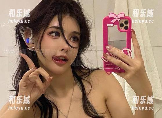 于芷晴 微密圈 - 于芷晴的办公室:在线图集,谁能抗拒这样的职场魅力?