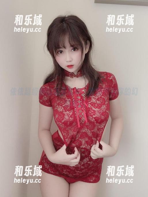 依依超级懒的温柔写真，套图开启你的幻想模式