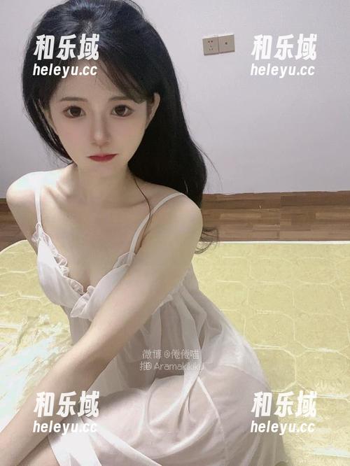 倦倦喵的吉他妹妹独特更新：细腻如光影的流动！