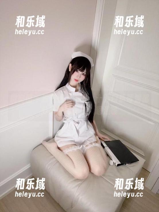 微密圈 - 教室里的阳光：十万口草莓粥粥分享她的图集，超温暖
