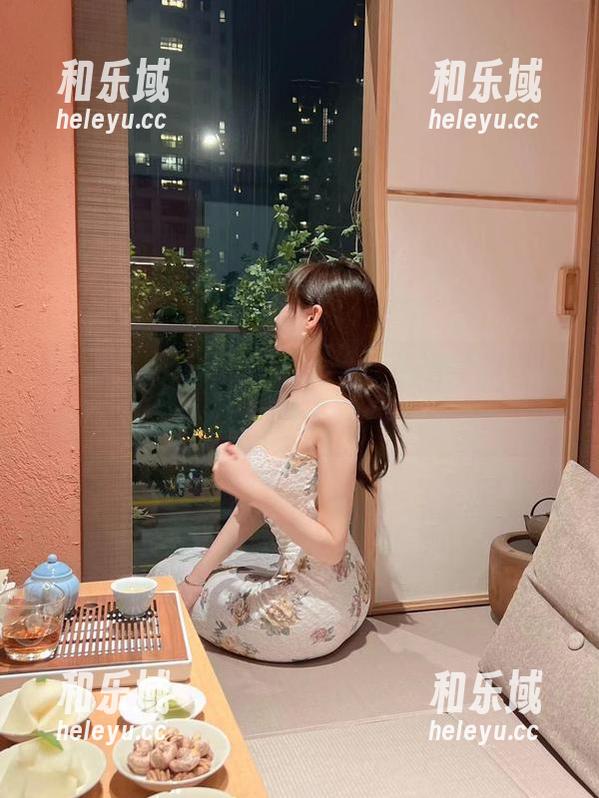 周妍希 微密圈 - 连体衣卖力演绎!周妍希的图集大合集,真是太养眼了
