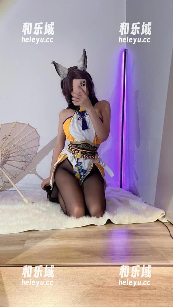 迷失在夜色中：啾小妍的猫女精选图集，恍若无物