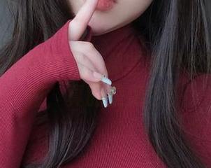 跟随女主K的镜头：那些美图里的沉默学姐，真的是绝色！