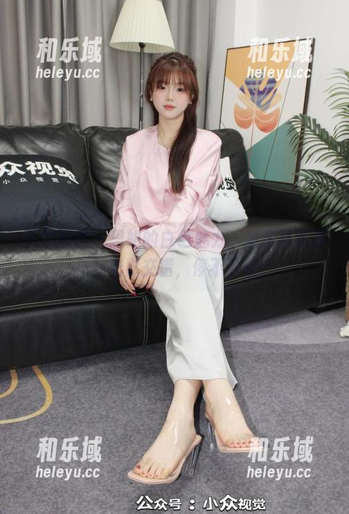 小众视觉-思姐 小众视觉 - 思姐的白色魅力,精选写真集,光影交错,停不下来