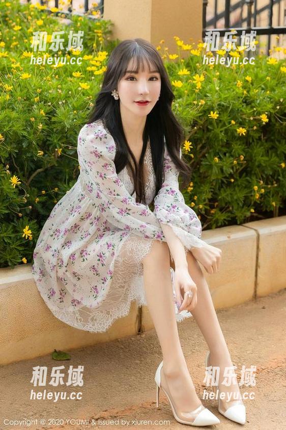 尤蜜荟 - 美图大作战，娜娜TINA的私拍套装轻松上演！