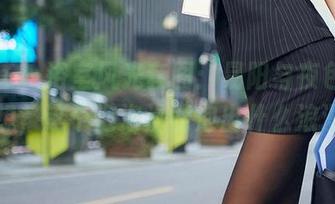 尤蜜荟 - 浴室风光套图：易阳与夜色，我在想，这个泡泡澡能泡出什么浪漫？