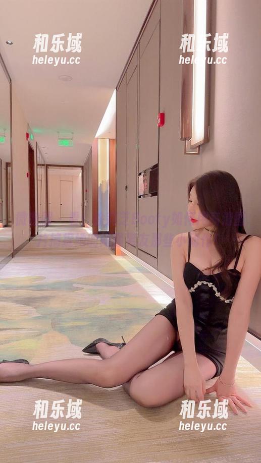 徐莉芝Booty 微密圈 - 看!徐莉芝Booty如何用高清图片捕捉她的闷骚男友那些小动作!