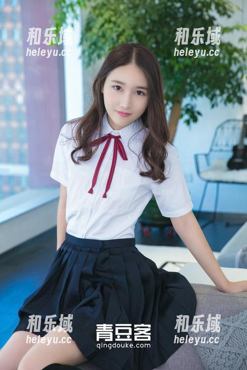 推女神 - 黄梦羡私房美图：丝袜加持，让你每天都能成为职场女神！