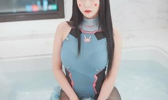 “普美(bomi)学妹”的高清图包：每一张都是艺术，或者说更像是流口水的催化剂？