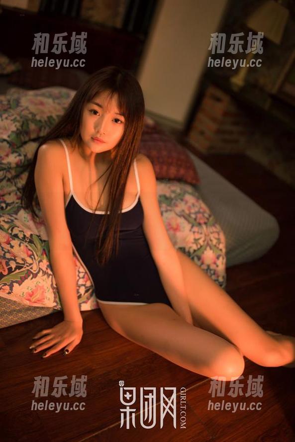 果团网 - 钟紫怡的美脚作品，福利大放送，让你的心脚步更轻快！