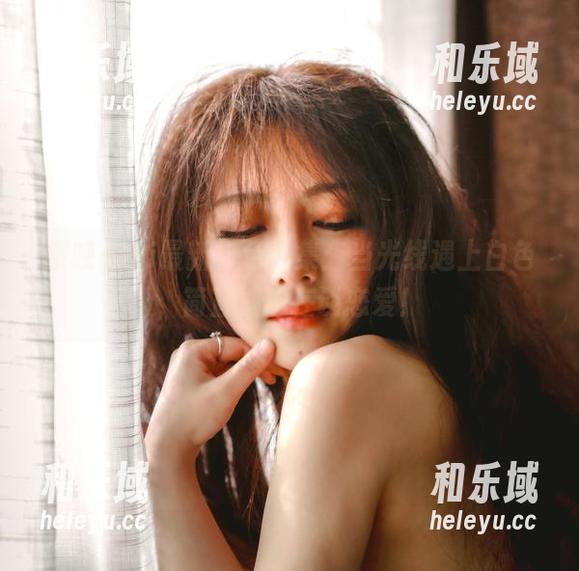 樱晚gigi 樱晚gigi最新白色合集:当光线遇上白色,简直就像在谈恋爱!