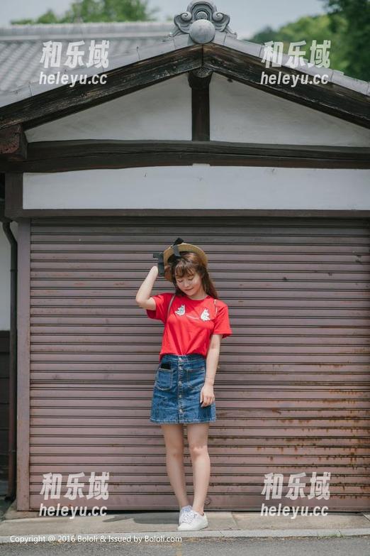 波萝社 - 精选猫九酱Sakura婚纱图库：一场看得见的爱情，听说婚纱好像有点重！