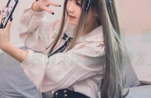 日常中的“流年不停w”写真，感觉每一帧都想让我懒洋洋地窝在沙发上。