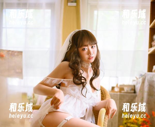 看渡边早季Saki的围裙套图，我都怀疑生活是不是应该这样