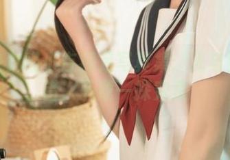 爆机少女喵小吉裸足写真集：光与影的交错，下载一探究竟