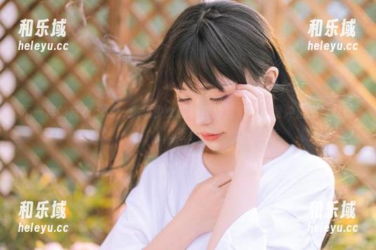 不一样的皮衣cos，爆机少女喵小吉给我们的视觉冲击感真是爆表！