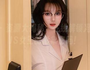 秀人网 - 资源大揭秘：在线解锁冯木木LRIS女王的形象密码！