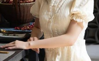 秀人网 - 南乔姐姐：这不仅是作品集，是总能给你惊喜的高清宝藏！