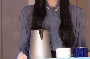 秀人网 - 换个角度看媃柔rourou——她的女仆作品大揭秘！