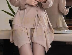 秀人网 - 在花嫁的世界里，张美荧的写真套图让你相信婚礼才是人生的‘喜剧’！