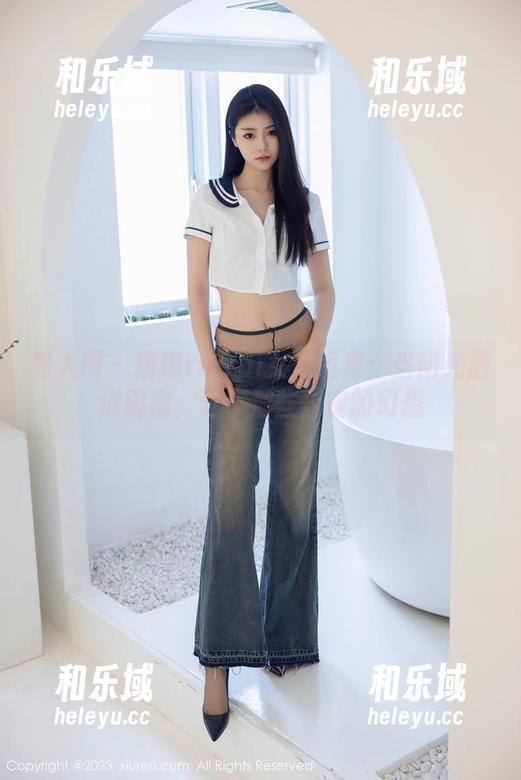 秀人网 - 瑞瑞ruirui女仆图集：当阳光洒进厨房，分享那些甜蜜的幻想
