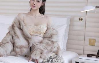 秀人网 - 龙籹cool的女孩连连看：写真图册，抓住那些飞扬的裙摆