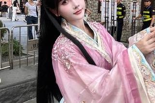 秋山AkI精选的学姐作品，感觉自己的秋天变得‘阳光灿烂’！