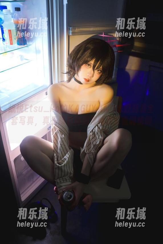 纸悦Etsu_ko的KAGUYANO水野莉莉全套写真，真是摄影师和模特的双重调情啊！