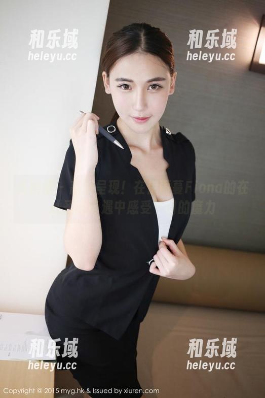 美媛馆 - 高清呈现！在伊雨蔓Fiona的在线圣诞奇遇中感受节日的魔力