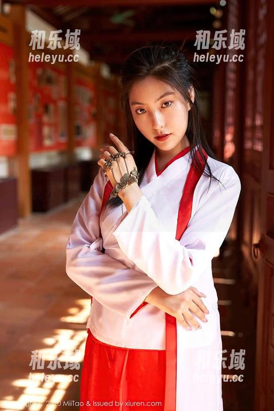 蜜桃社-冰露 蜜桃社 - 冰露的随性居家——下载你的欢乐合集,不要客气!