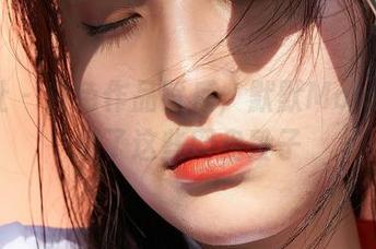 蜜桃社 - 白色作品背后，默默Momo竟然藏了这些网盘段子