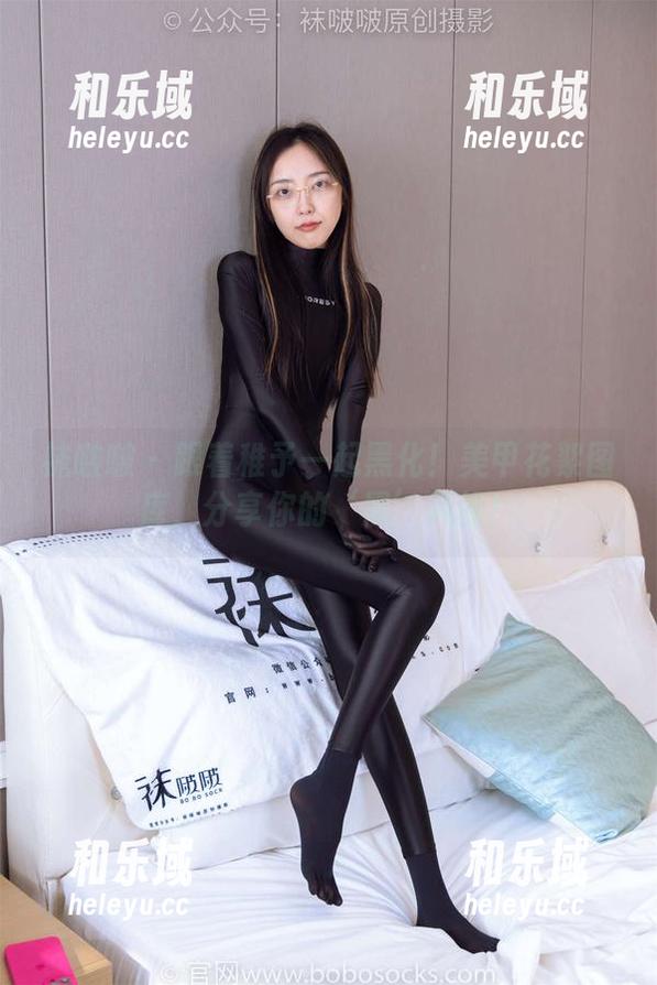 袜啵啵-稚予 袜啵啵 - 跟着稚予一起黑化!美甲花絮图库,分享你的‘黑’风格!