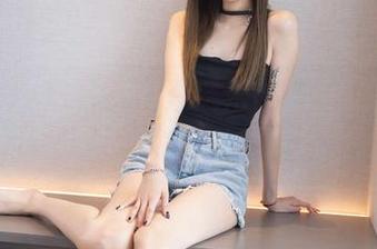 袜啵啵 - 我竟然在看糯米的美图资源，被白棉袜俘获啦！