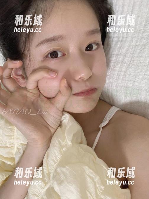 迷之呆梨 你见过迷之呆梨在皮衣里的样子吗?原图和壁纸让人无可救药!