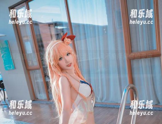 海边的里见年一美图更新：谁说海风不能拯救你的灵魂？